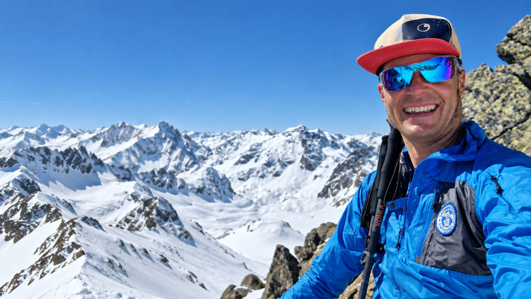 Simon – mr.splitboards bei der Splitboard-Kaufberatung am Berg